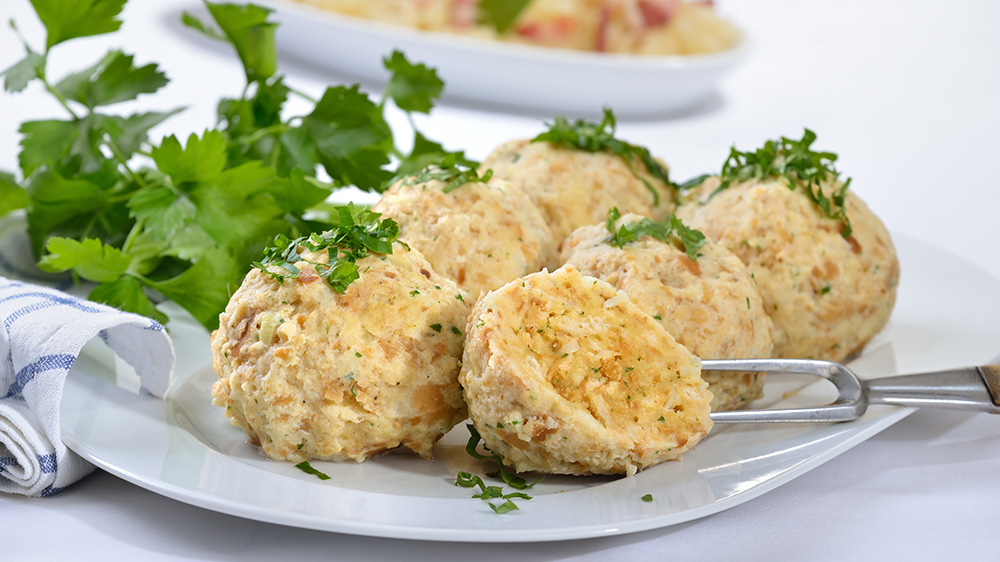 Klassische Semmelknödel