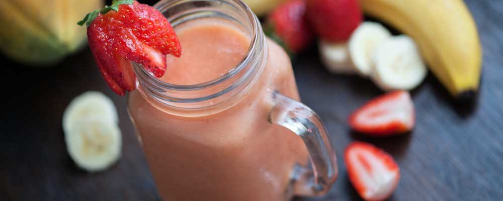 Energie-Smoothie Banane-Erdbeer