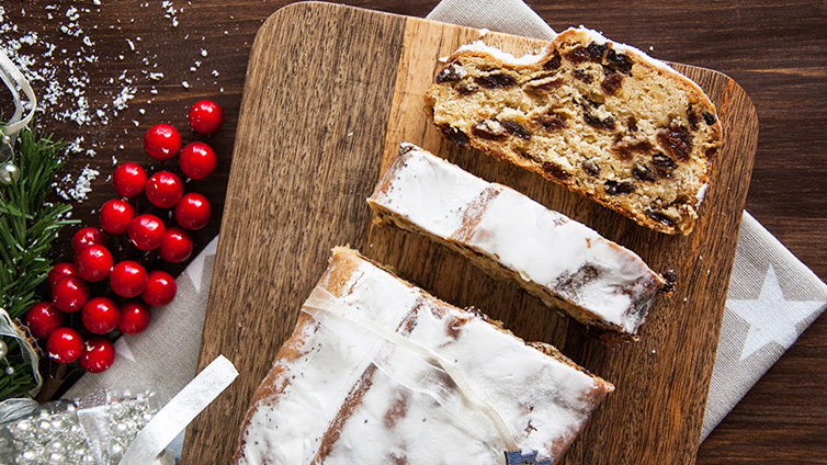 Christstollen mit Rosinen