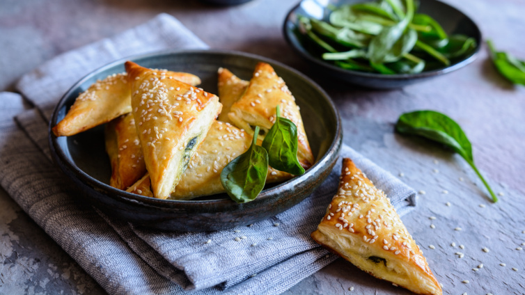 Blätterteig mit Spinat und Feta