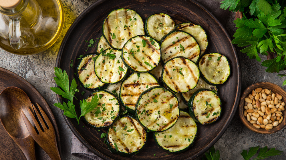 Vegetarisch: Zucchini grillen