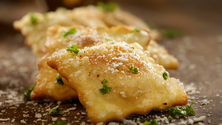 Gebackene Ravioli mit Ricotta-Füllung